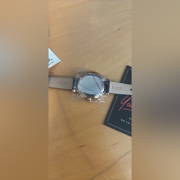 Fossil Jacqueline Women's Watch with Leather Band, Analog Watch Display - Picture 5 of 5